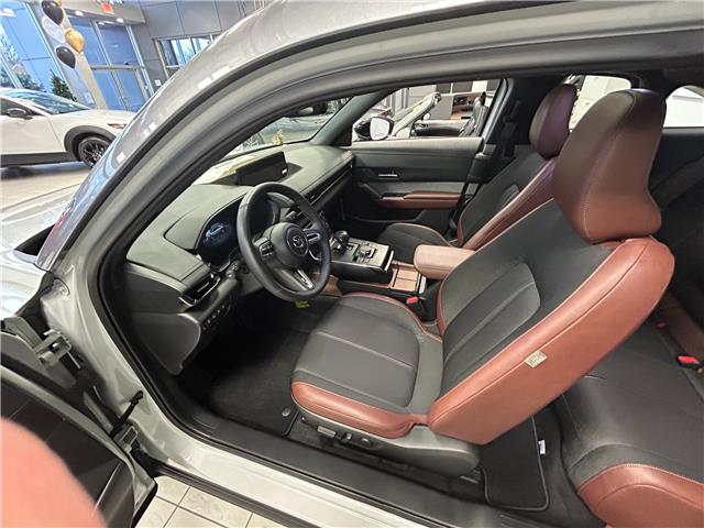 2023 Mazda MX-30 EV GT (Stk: M5245) in Sarnia - Image 5 of 7