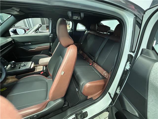 2023 Mazda MX-30 EV GT (Stk: M5245) in Sarnia - Image 6 of 7