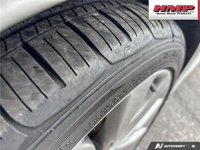 2017 Chevrolet Malibu Premier (Stk: 74779) in Exeter - Image 7 of 29