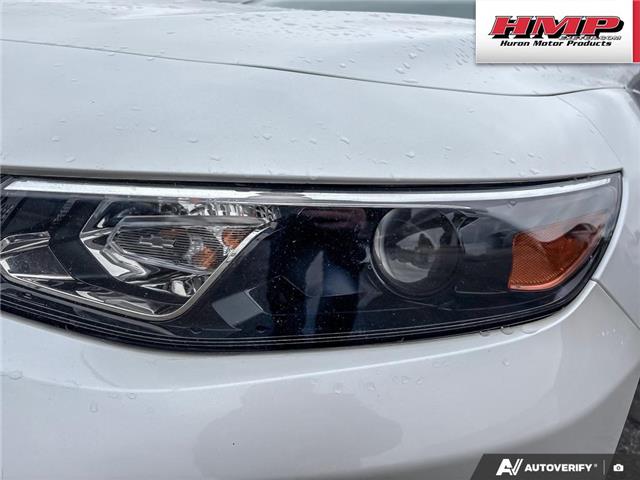 2017 Chevrolet Malibu Premier (Stk: 74779) in Exeter - Image 8 of 29