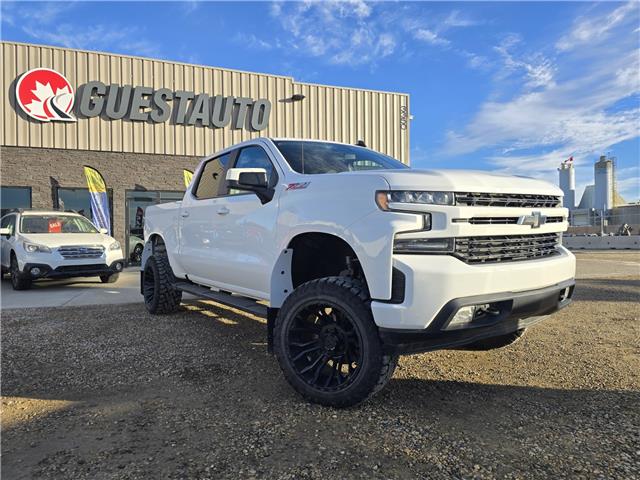 2019 Chevrolet Silverado 1500 RST in Saskatoon - Image 2 of 13