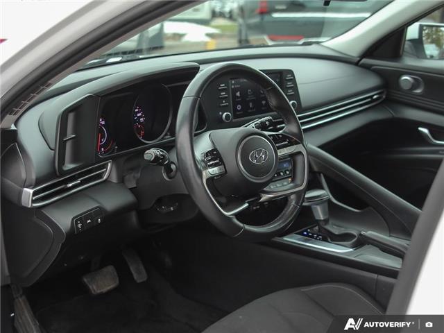 2022 Hyundai Elantra Preferred w/Sun & Tech Pkg (Stk: 108529) in London - Image 12 of 25