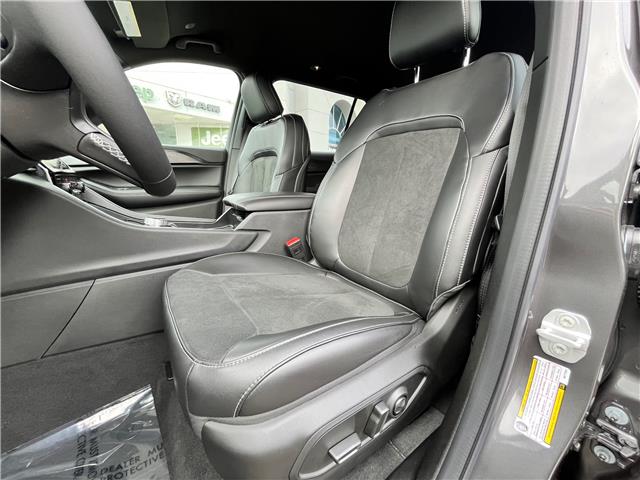 2025 Jeep Grand Cherokee L Laredo (Stk: 25-428) in Sarnia - Image 8 of 23