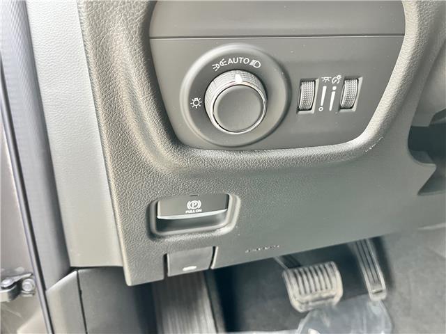 2025 Jeep Grand Cherokee L Laredo (Stk: 25-428) in Sarnia - Image 10 of 23