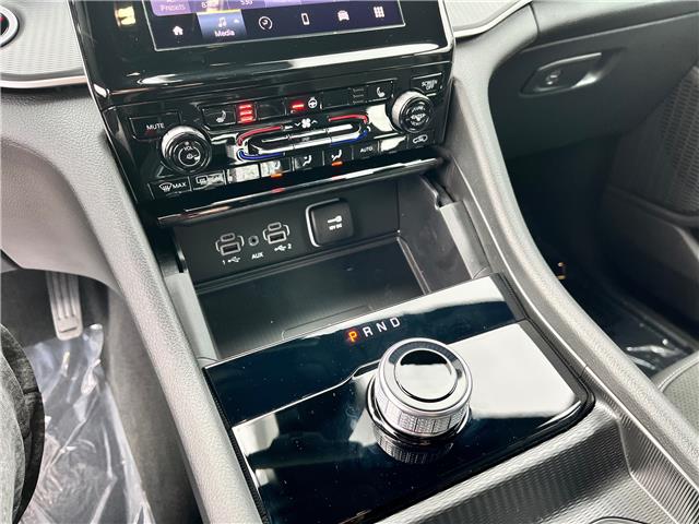 2025 Jeep Grand Cherokee L Laredo (Stk: 25-428) in Sarnia - Image 17 of 23