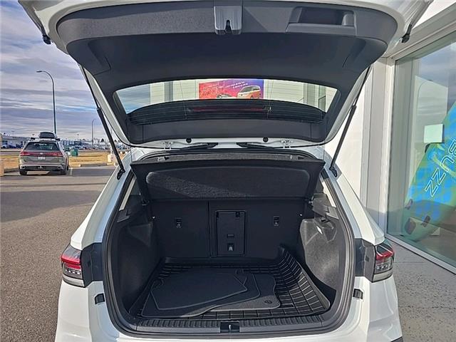 2026 Volkswagen Taos Comfortline Black Edition (Stk: 26260) in Lethbridge - Image 9 of 23