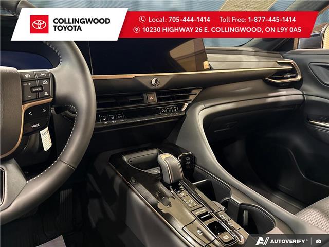 2025 Toyota Crown Signia Limited (Stk: 21963) in Collingwood - Image 11 of 14