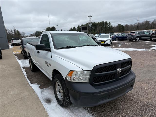 2020 RAM 1500 Classic ST (Stk: 24636) in Pembroke - Image 7 of 23