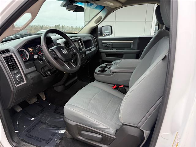 2020 RAM 1500 Classic ST (Stk: 24636) in Pembroke - Image 17 of 23