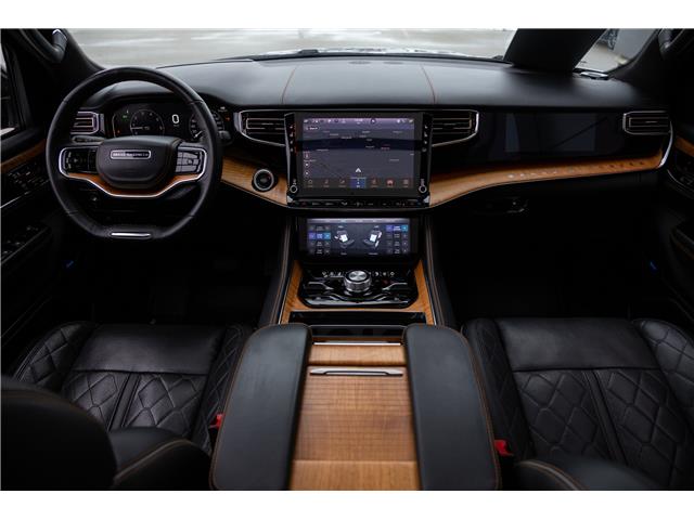 2022 Jeep Grand Wagoneer Series III (Stk: MU269) in London - Image 11 of 49