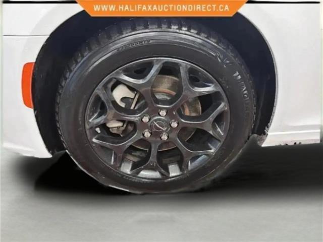 2023 Chrysler 300 S (Stk: 593337) in Lower Sackville - Image 9 of 26