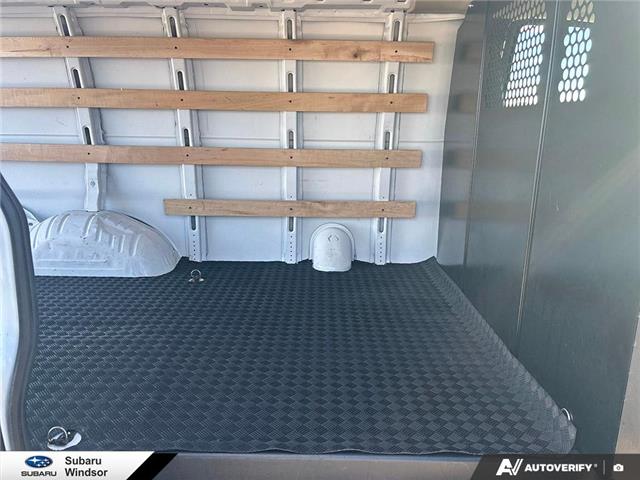 2024 Chevrolet Express 2500 Work Van (Stk: P0670) in Tecumseh - Image 14 of 26