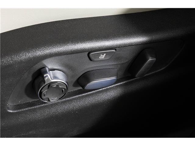 2022 Cadillac XT4 Premium Luxury (Stk: X3508A) in London - Image 15 of 37