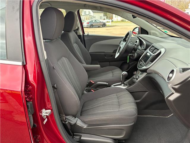 2018 Chevrolet Sonic LT Auto (Stk: A-120991) in Moncton - Image 17 of 19