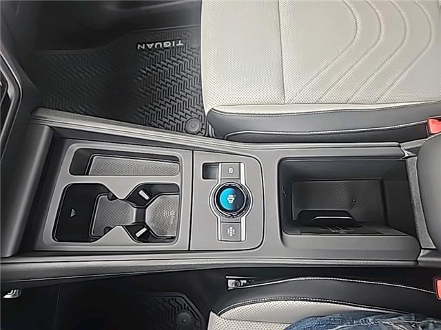 2026 Volkswagen Tiguan Comfortline R-Line Black Edition (Stk: 26279) in Lethbridge - Image 14 of 26