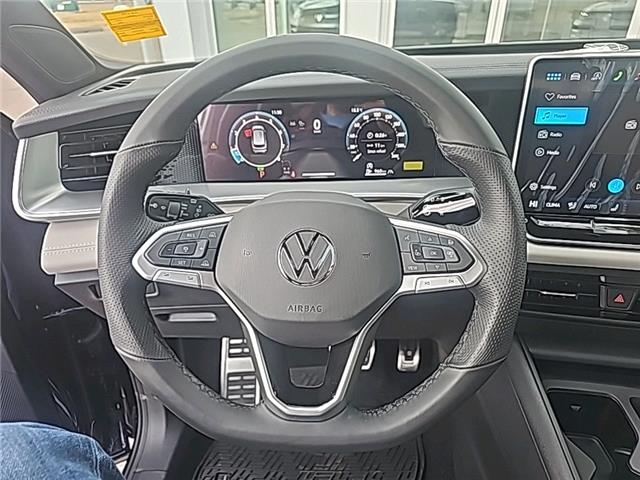 2026 Volkswagen Tiguan Comfortline R-Line Black Edition (Stk: 26279) in Lethbridge - Image 20 of 26