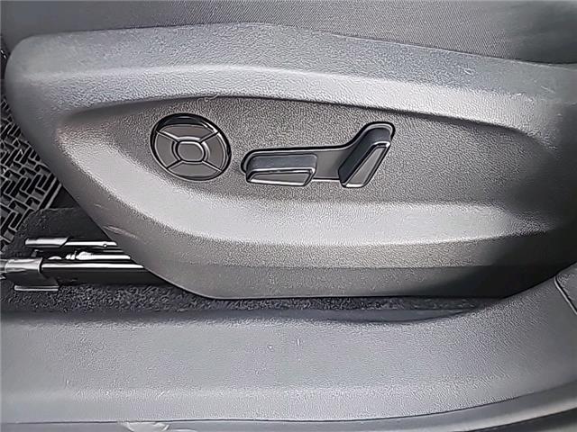 2026 Volkswagen Tiguan Comfortline R-Line Black Edition (Stk: 26279) in Lethbridge - Image 21 of 26