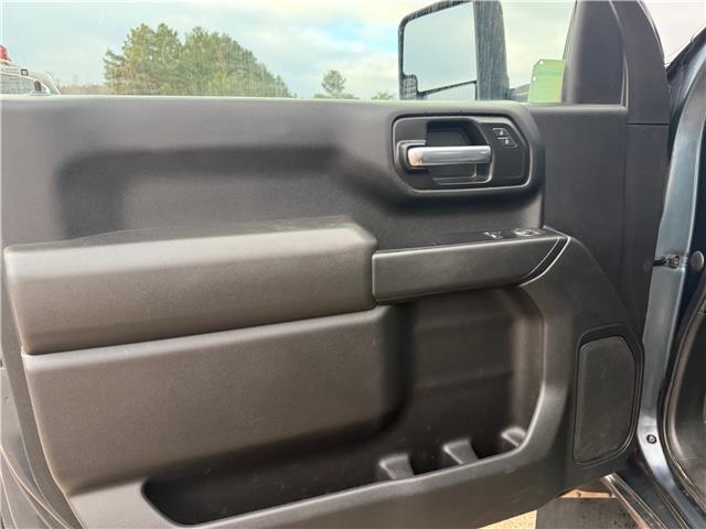 2020 GMC Sierra 3500HD Base (Stk: 24673) in Pembroke - Image 17 of 24