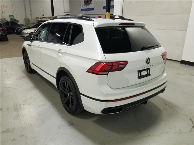 2023 Volkswagen Tiguan Comfortline R-Line Black (Stk: E4929) in Mississauga - Image 5 of 26