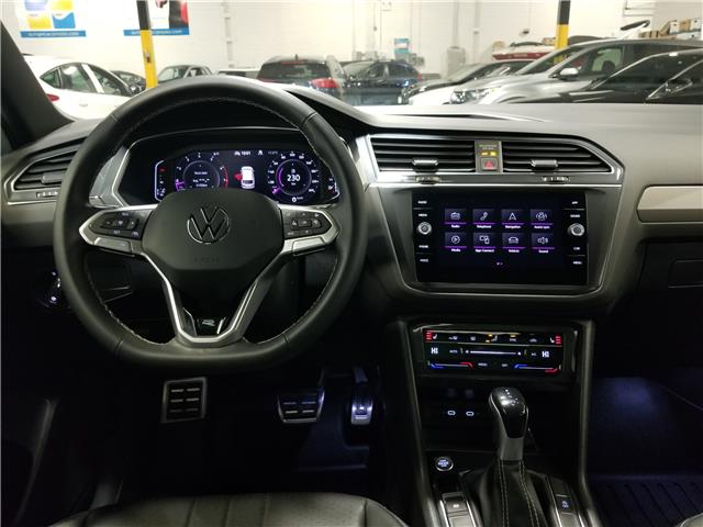 2023 Volkswagen Tiguan Comfortline R-Line Black (Stk: E4929) in Mississauga - Image 13 of 26