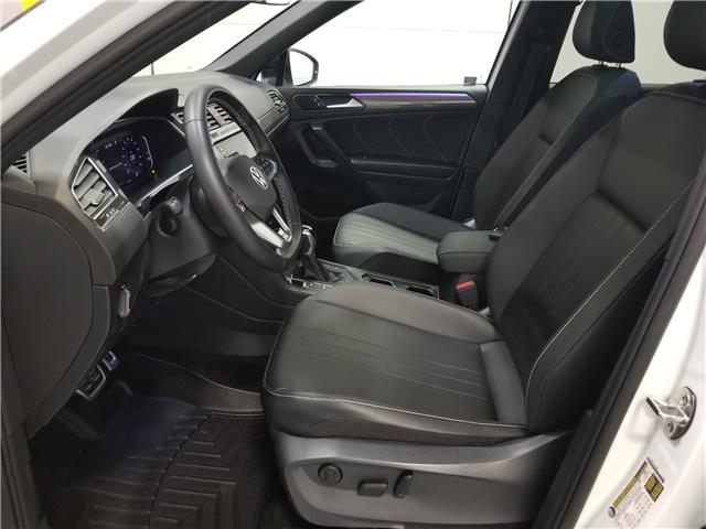 2023 Volkswagen Tiguan Comfortline R-Line Black (Stk: E4929) in Mississauga - Image 18 of 26