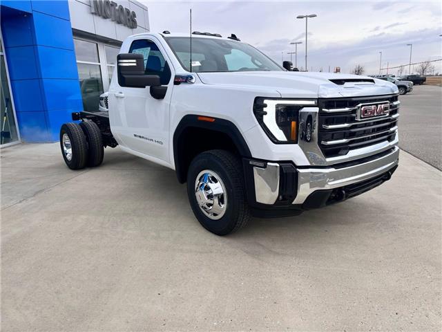 2026 GMC Sierra 3500HD CC SLE (Stk: 150571) in Fort MacLeod - Image 3 of 17
