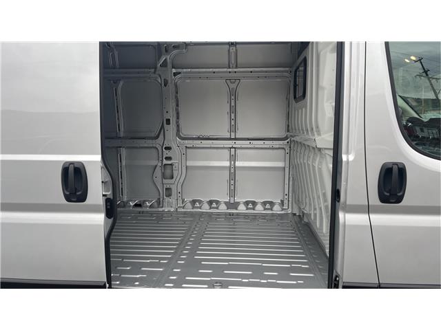 2025 RAM ProMaster 3500 High Roof (Stk: TS152) in Kamloops - Image 11 of 23