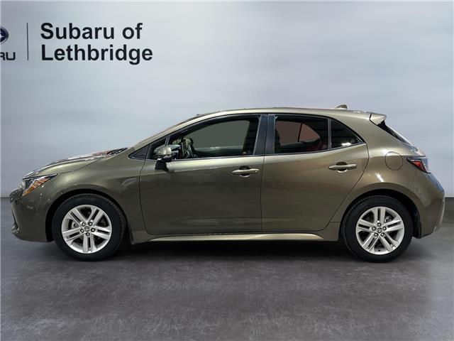 2019 Toyota Corolla Hatchback Base (Stk: 300075) in Lethbridge - Image 2 of 15