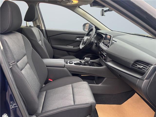 2025 Nissan Rogue SV Moonroof (Stk: 15896) in Okotoks - Image 15 of 16