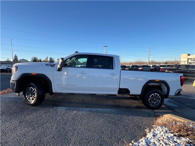 2026 GMC Sierra 3500HD SLE (Stk: TF165508) in Calgary - Image 3 of 22