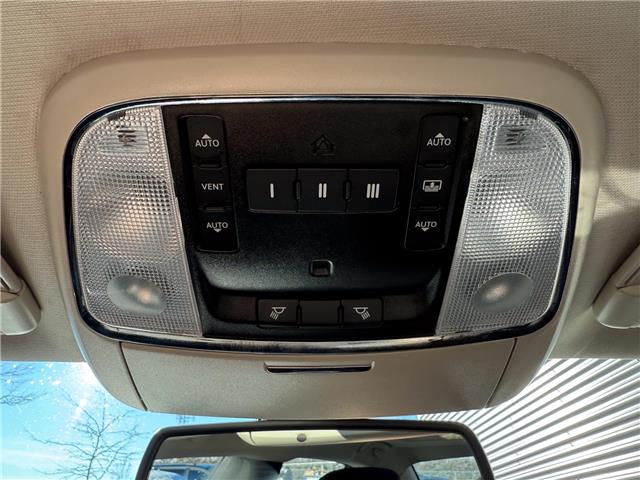 2019 Chrysler 300 Touring (Stk: 24698A) in London - Image 23 of 24