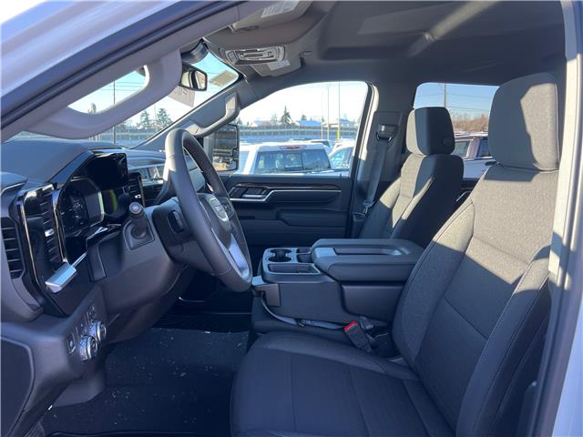 2026 GMC Sierra 3500HD SLE (Stk: TF165508) in Calgary - Image 11 of 22