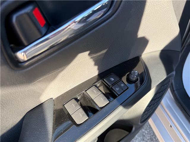 2019 Toyota Prius Prime Base (Stk: 8694A) in Cambridge - Image 17 of 20