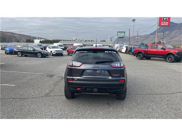 2022 Jeep Cherokee Trailhawk (Stk: TS157A) in Kamloops - Image 7 of 28