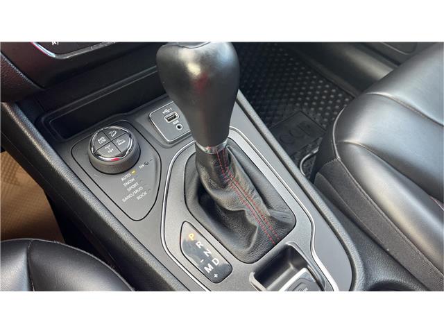 2022 Jeep Cherokee Trailhawk (Stk: TS157A) in Kamloops - Image 21 of 28