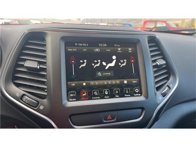 2022 Jeep Cherokee Trailhawk (Stk: TS157A) in Kamloops - Image 24 of 28