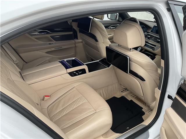 2016 BMW 750 Li xDrive (Stk: 251283) in Ottawa - Image 9 of 24