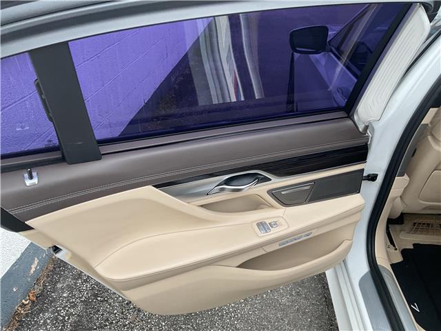 2016 BMW 750 Li xDrive (Stk: 251283) in Ottawa - Image 21 of 24