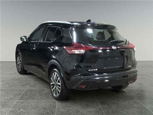 2022 Nissan Kicks SV photo 3
