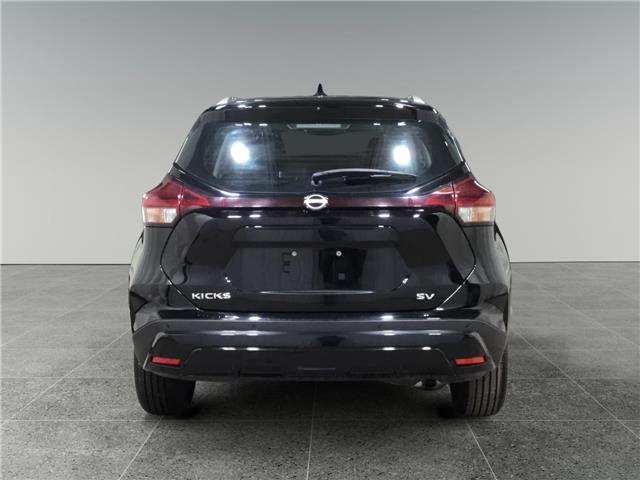 2022 Nissan Kicks SV photo 4