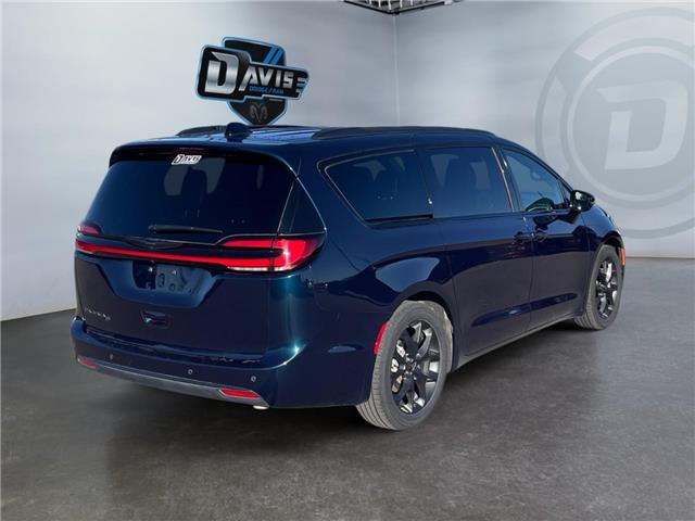 2024 Chrysler Pacifica Touring-L (Stk: 30336) in Fort Macleod - Image 5 of 25