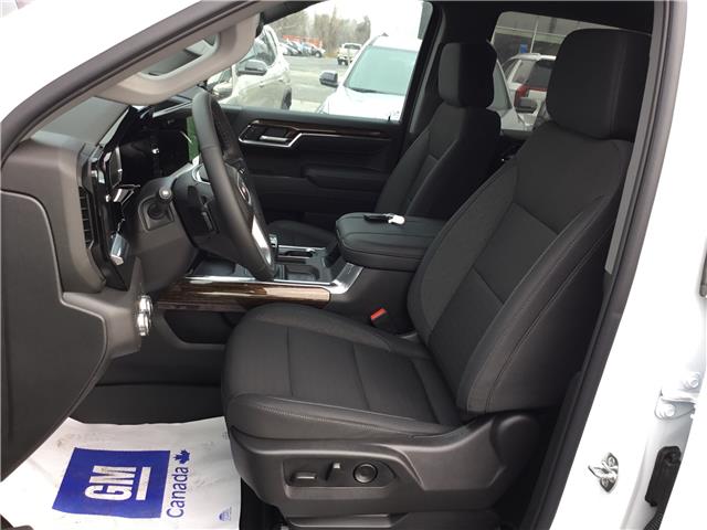 2026 GMC Sierra 1500 Elevation (Stk: 26060) in Cornwall - Image 5 of 13