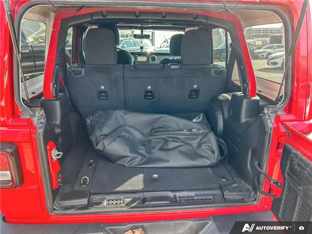 2021 Jeep Wrangler Unlimited Sahara (Stk: P7300) in Oakville - Image 14 of 28