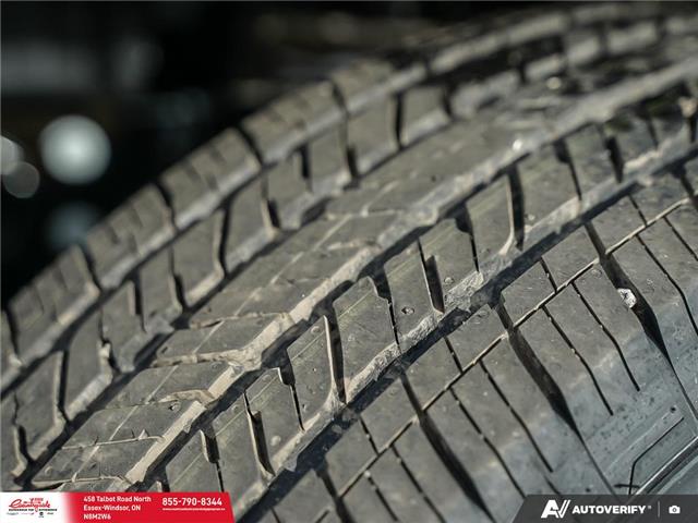 2026 Jeep Gladiator Sport S (Stk: 26051) in Essex-Windsor - Image 7 of 12