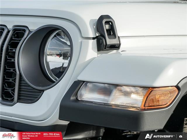 2026 Jeep Gladiator Sport S (Stk: 26051) in Essex-Windsor - Image 10 of 12