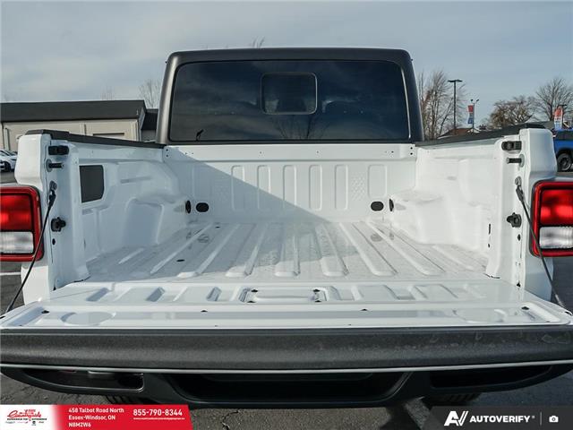 2026 Jeep Gladiator Sport S (Stk: 26051) in Essex-Windsor - Image 11 of 12