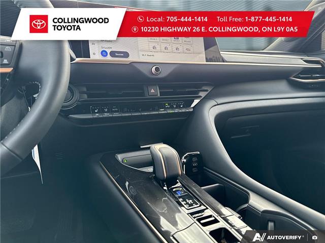 2025 Toyota Crown Signia Limited (Stk: 21960) in Collingwood - Image 11 of 14