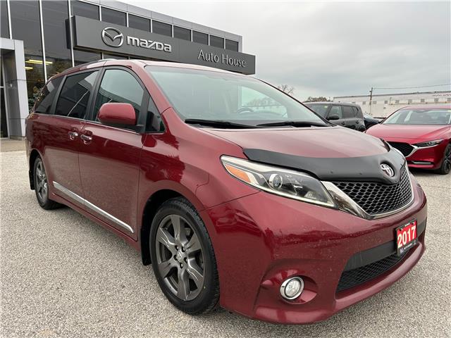 2017 Toyota Sienna SE 8 Passenger (Stk: M6022) in Sarnia - Image 3 of 36