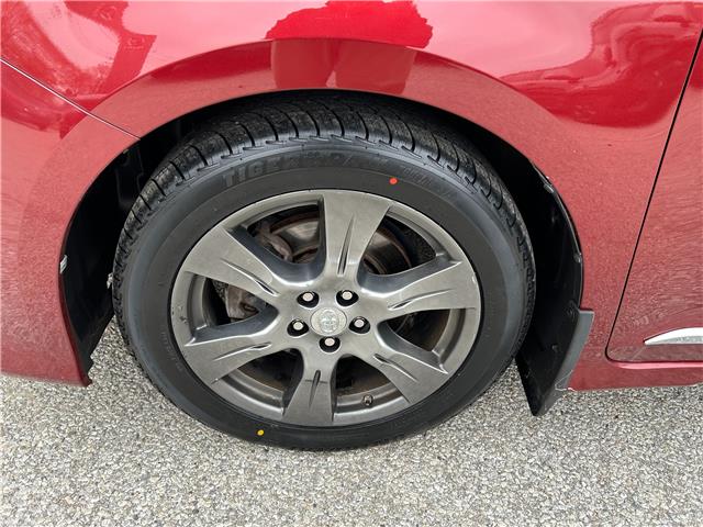 2017 Toyota Sienna SE 8 Passenger (Stk: M6022) in Sarnia - Image 9 of 36
