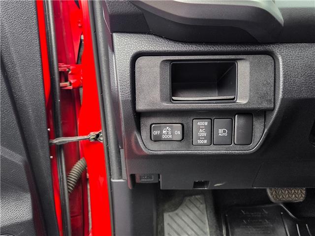 2019 Toyota Tacoma SR5 V6 (Stk: P2233) in BELLEVILLE - Image 15 of 22